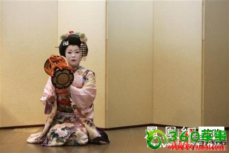 ������ʵ�ձ����е��Ļ����ռ�